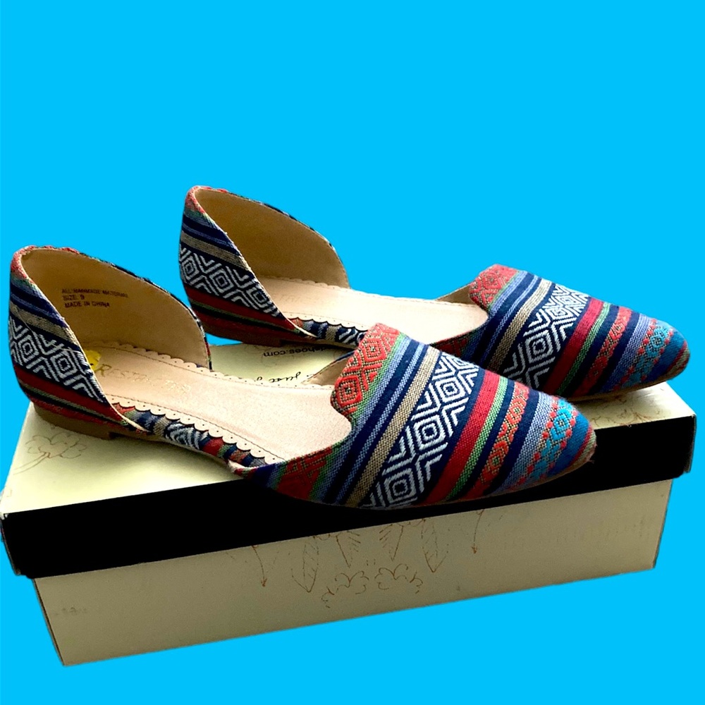 Gally by Restricted. Size 9.